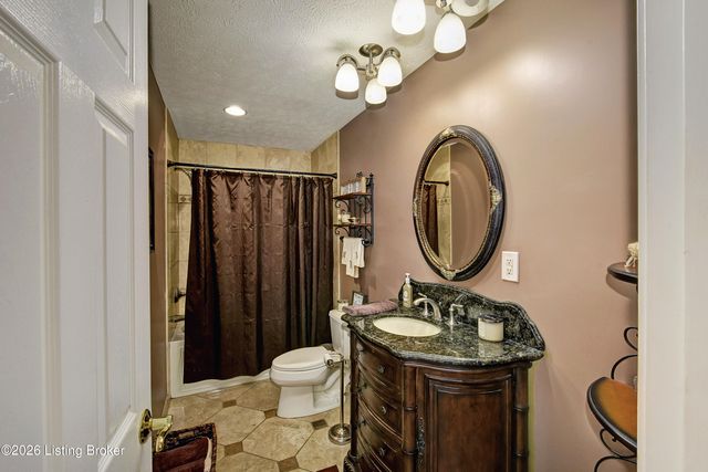 3912 Iron Horse Way, Louisville, KY 40272