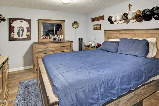3912 Iron Horse Way, Louisville, KY 40272