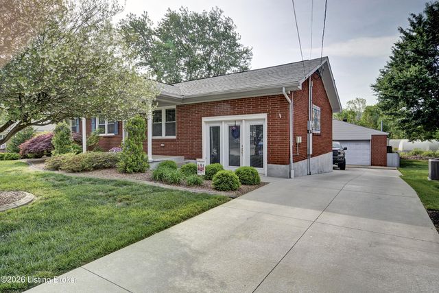 3912 Iron Horse Way, Louisville, KY 40272