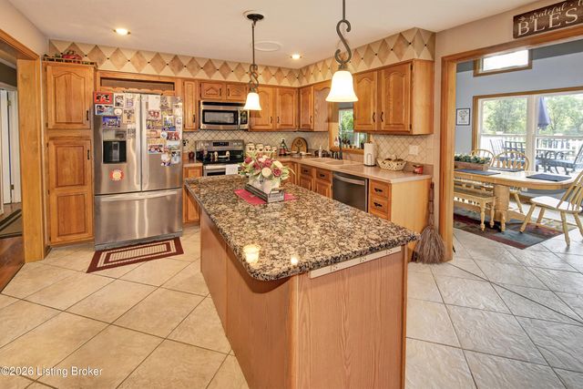 3912 Iron Horse Way, Louisville, KY 40272