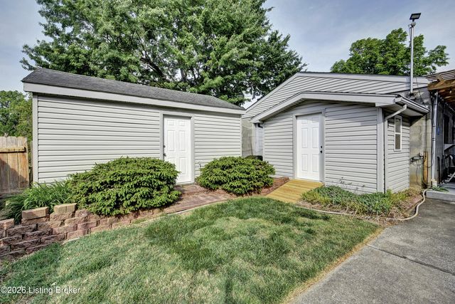 3912 Iron Horse Way, Louisville, KY 40272