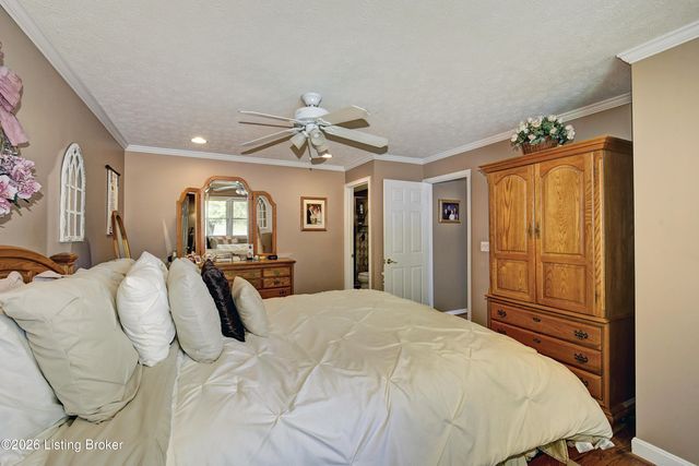 3912 Iron Horse Way, Louisville, KY 40272