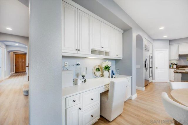 3272 Avenida La Cima, Carlsbad, CA 92009