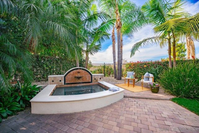 3272 Avenida La Cima, Carlsbad, CA 92009