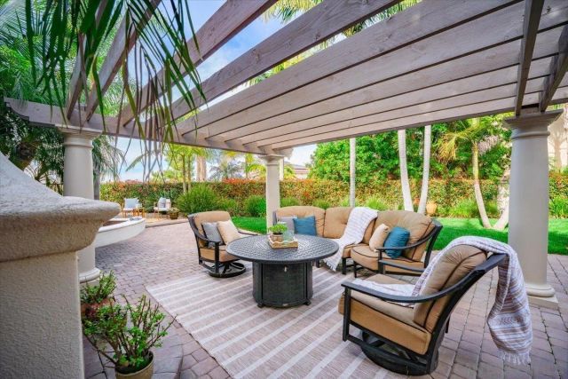 3272 Avenida La Cima, Carlsbad, CA 92009