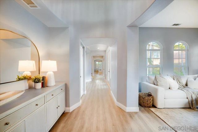 3272 Avenida La Cima, Carlsbad, CA 92009