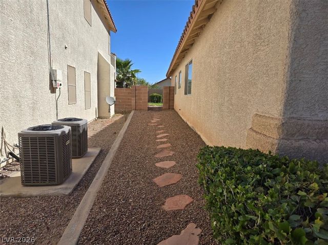 188 Oella Ridge Court, Henderson, NV 89012