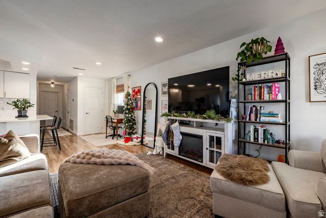 6375 S MALSTROM LN, Murray, UT 84107