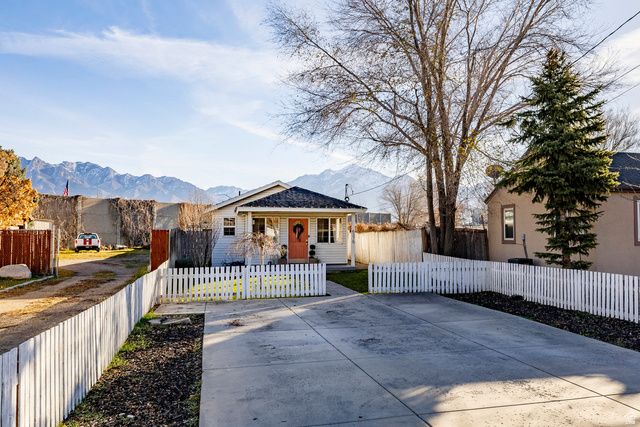 6375 S MALSTROM LN, Murray, UT 84107