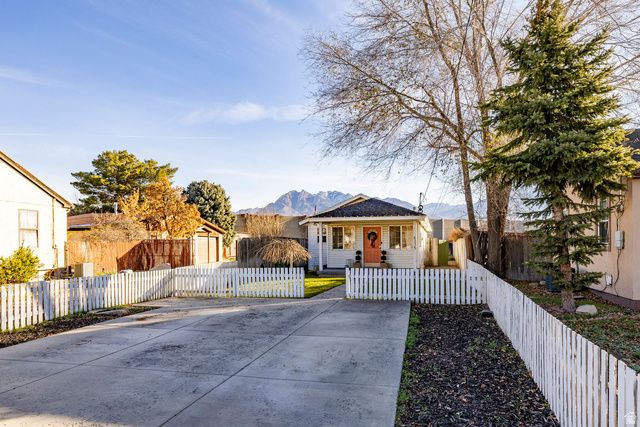 6375 S MALSTROM LN, Murray, UT 84107