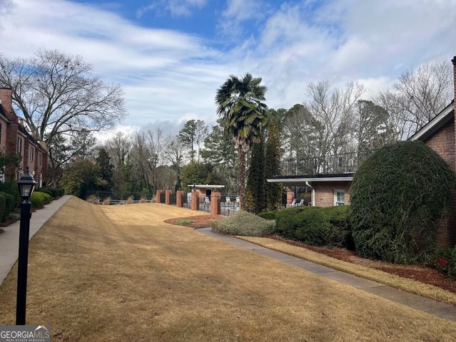 42 N Stratford Drive, Athens, GA 30605