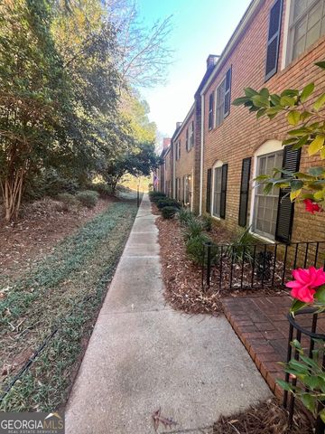 42 N Stratford Drive, Athens, GA 30605