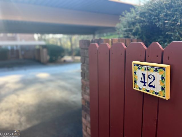 42 N Stratford Drive, Athens, GA 30605