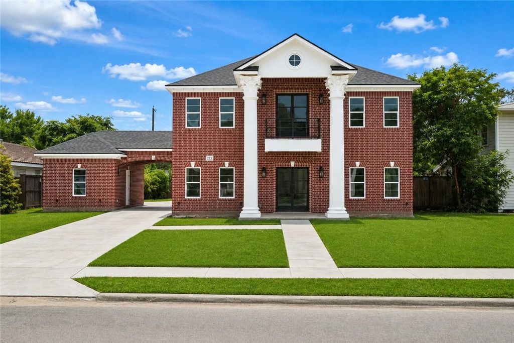 223 Rosebud Ave, Corpus Christi, TX 78404 — photo 2