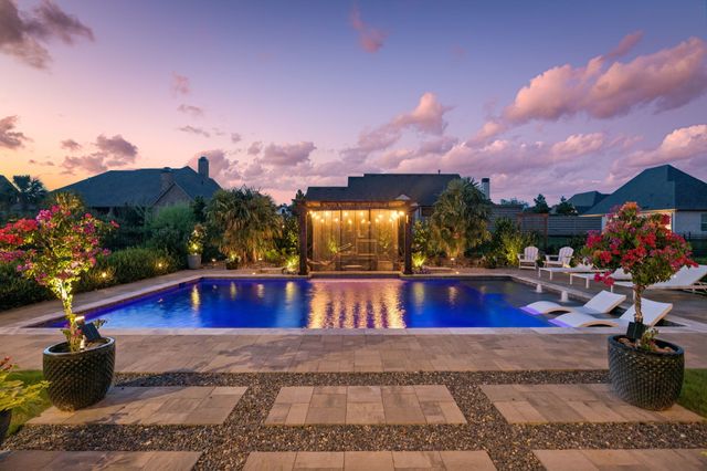 317 Knights Trail, Heath, TX 75032