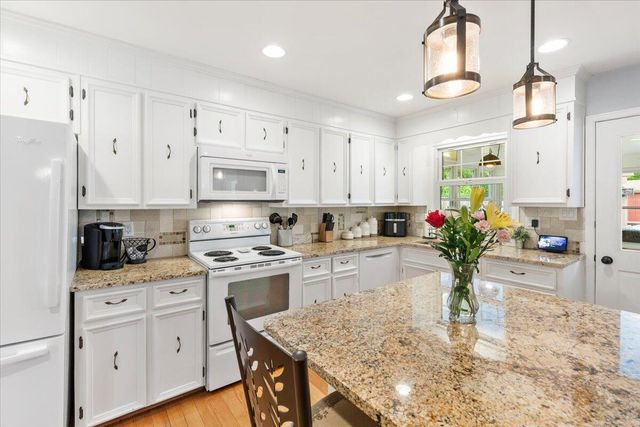 5403 Tomahawk CIR, Salem, VA 24153
