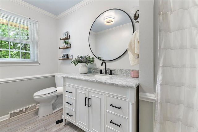 5403 Tomahawk CIR, Salem, VA 24153