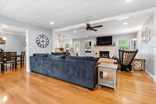 5403 Tomahawk CIR, Salem, VA 24153