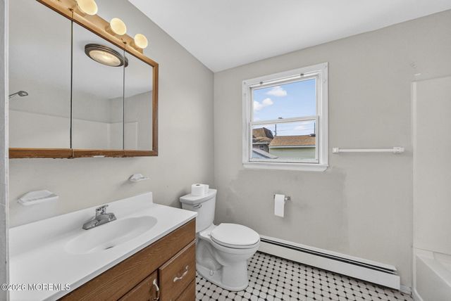 26 Thomas Street, Toms River, NJ 08753