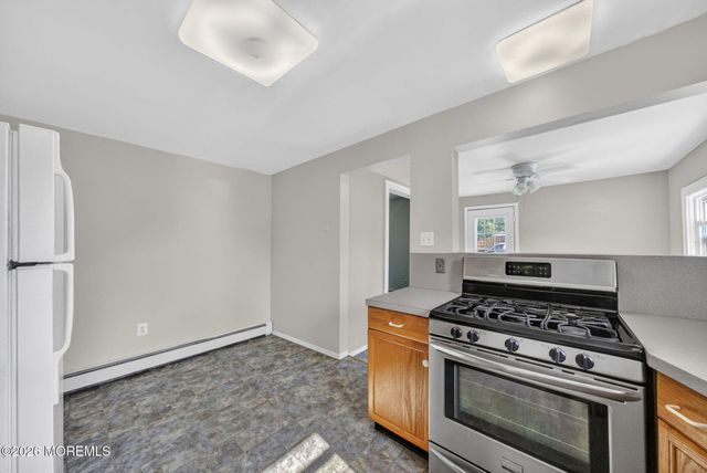 26 Thomas Street, Toms River, NJ 08753