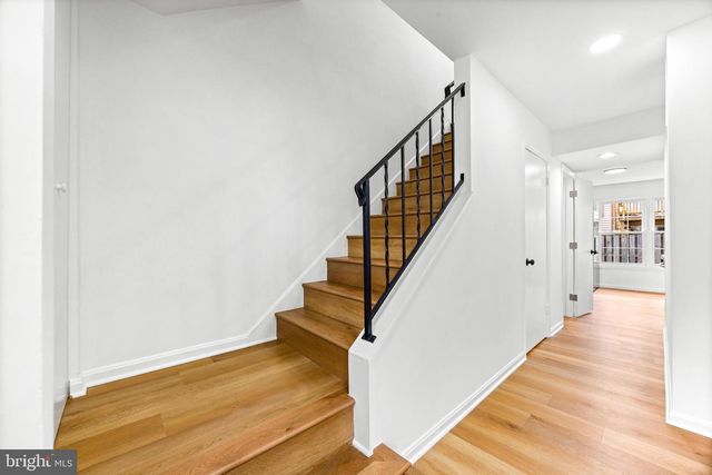 9834 MAPLE LEAF DR, Gaithersburg, MD 20886