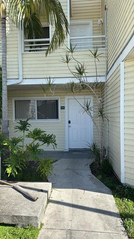 3441 NW 44th St 106, Oakland Park, FL 33309