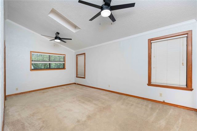 1050 Dorthy Dr, Corpus Christi, TX 78412