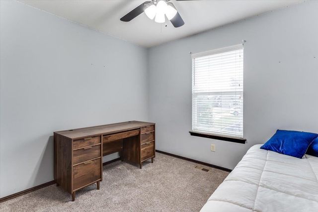 3212 N Whittier St, Derby, KS 67037