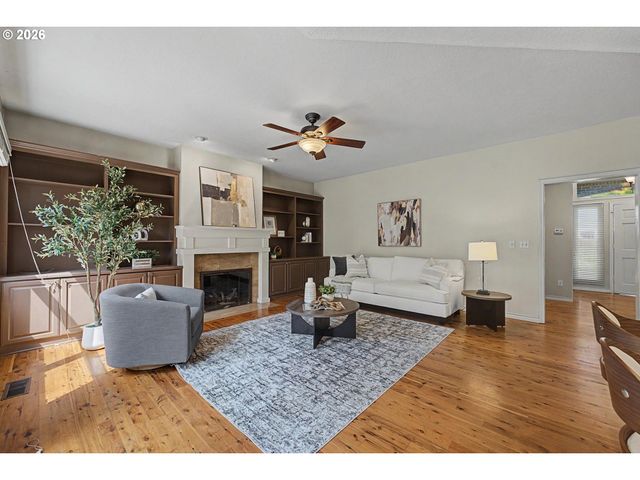 13202 ROGERS Rd, Lake Oswego, OR 97035