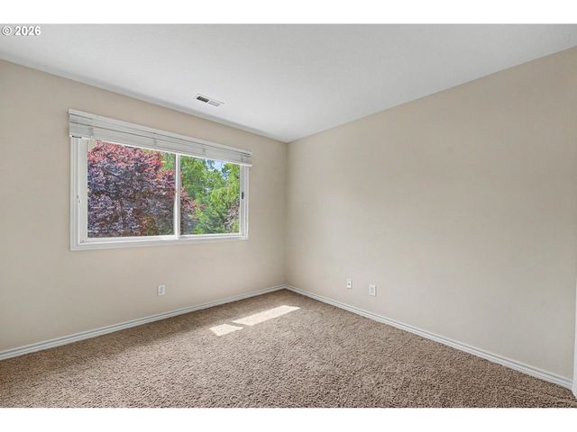 13202 ROGERS Rd, Lake Oswego, OR 97035