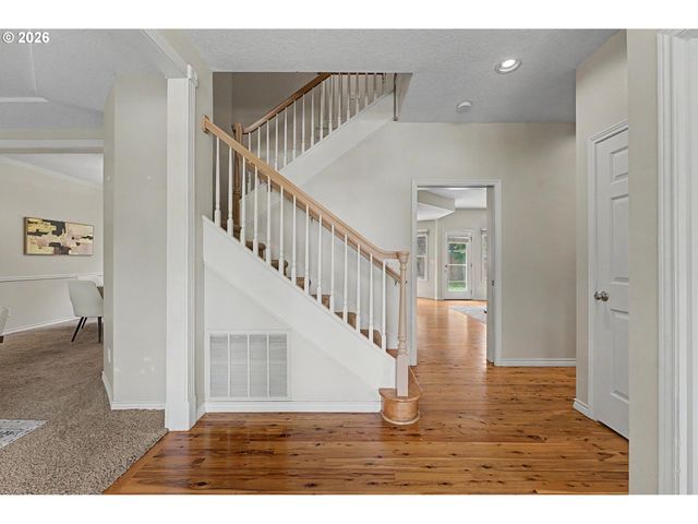 13202 ROGERS Rd, Lake Oswego, OR 97035