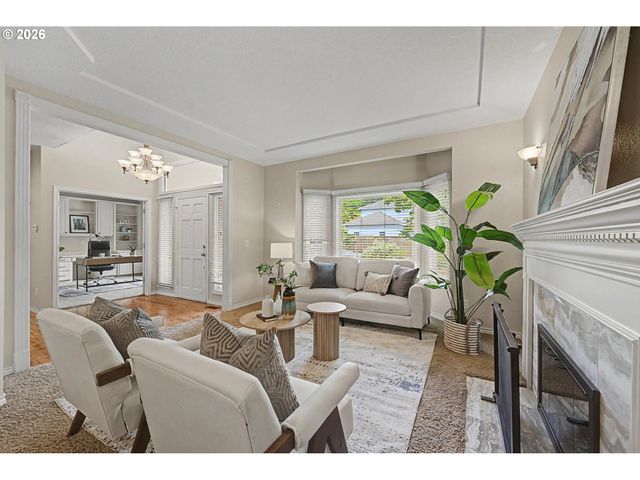 13202 ROGERS Rd, Lake Oswego, OR 97035