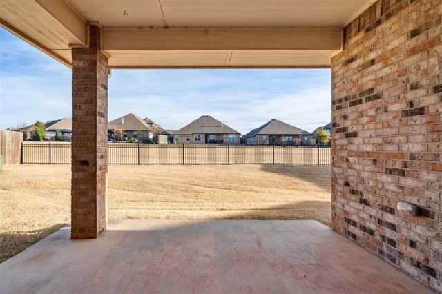 15808 Langley Way, Edmond, OK 73013