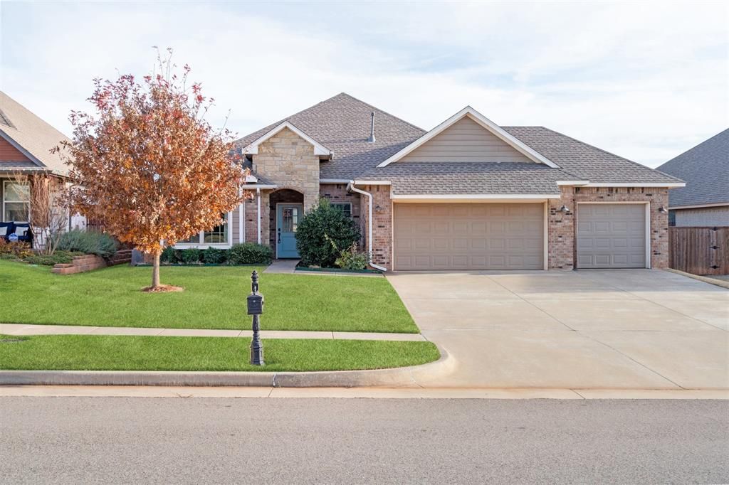 15808 Langley Way, Edmond, OK 73013