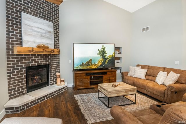 1934 N Cornerstone Way, Ellettsville, IN 47429