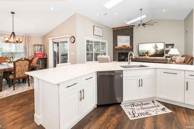 1934 N Cornerstone Way, Ellettsville, IN 47429