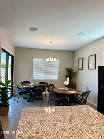 8024 W STATE Avenue, Glendale, AZ 85303