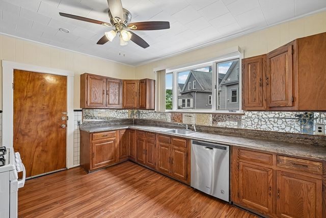 154 Glen St 2, Somerville, MA 02145