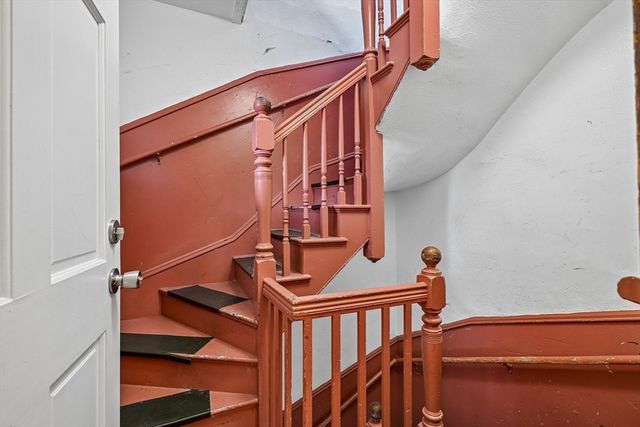 154 Glen St 2, Somerville, MA 02145