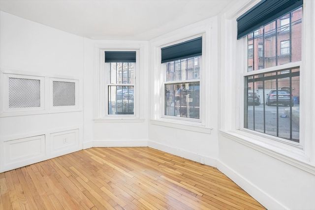 473 Beacon St 1R, Boston, MA 02115