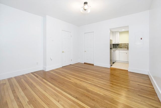 473 Beacon St 1R, Boston, MA 02115