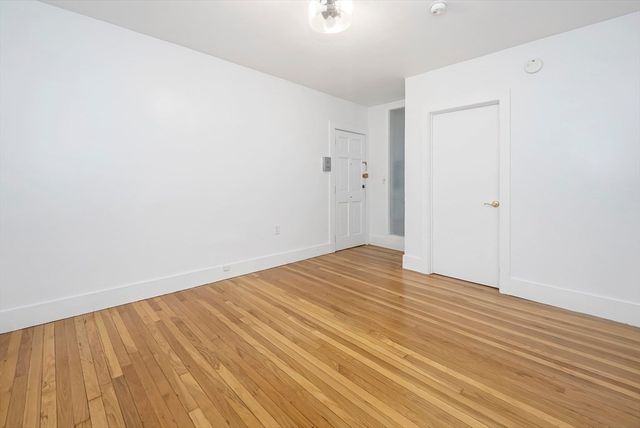 473 Beacon St 1R, Boston, MA 02115