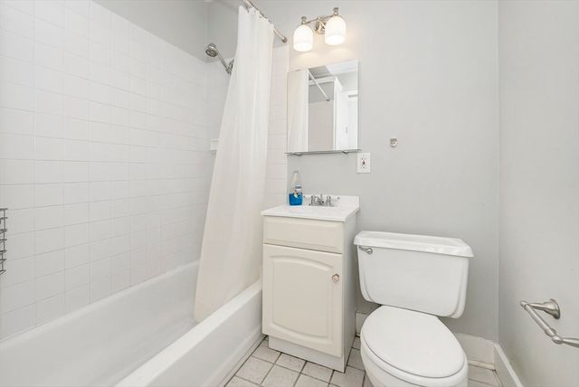 473 Beacon St 1R, Boston, MA 02115