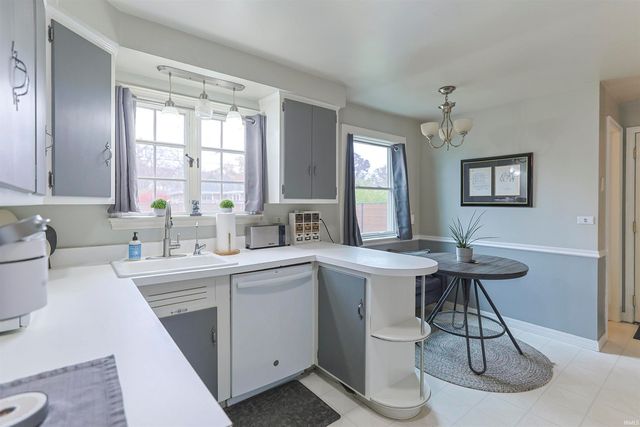 1603 Hoover Avenue, South Bend, IN 46615