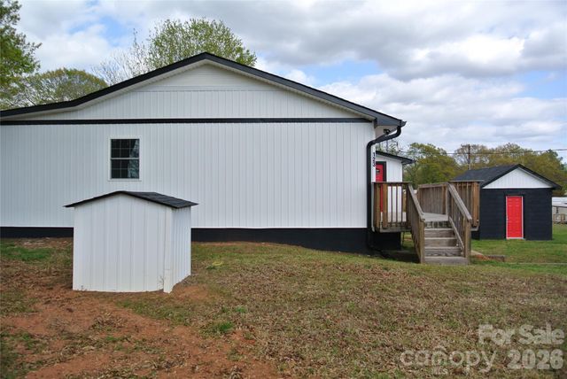 123 Moore Road, Ellenboro, NC 28040