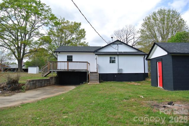 123 Moore Road, Ellenboro, NC 28040