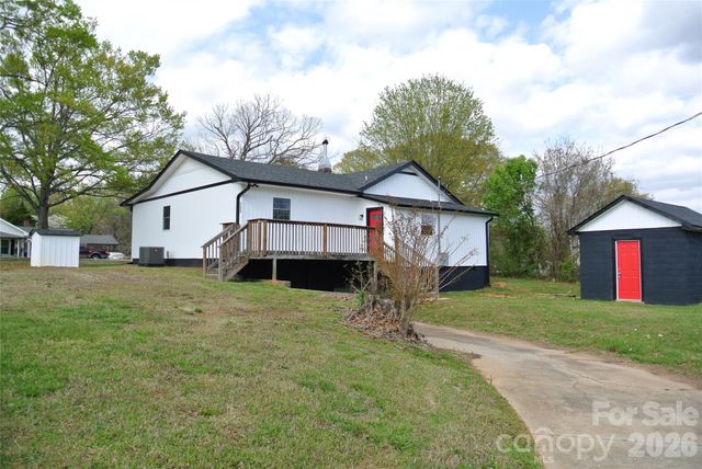 123 Moore Road, Ellenboro, NC 28040