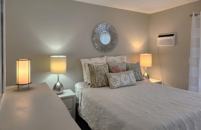 47 Andover, West Palm Beach, FL 33417