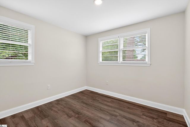 1 Woodleigh Drive, Taylors, SC 29687