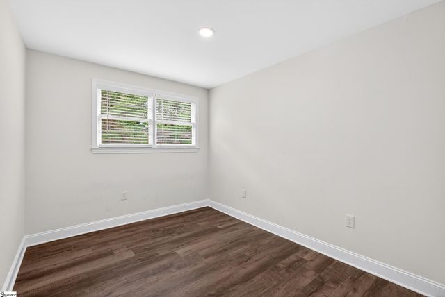 1 Woodleigh Drive, Taylors, SC 29687